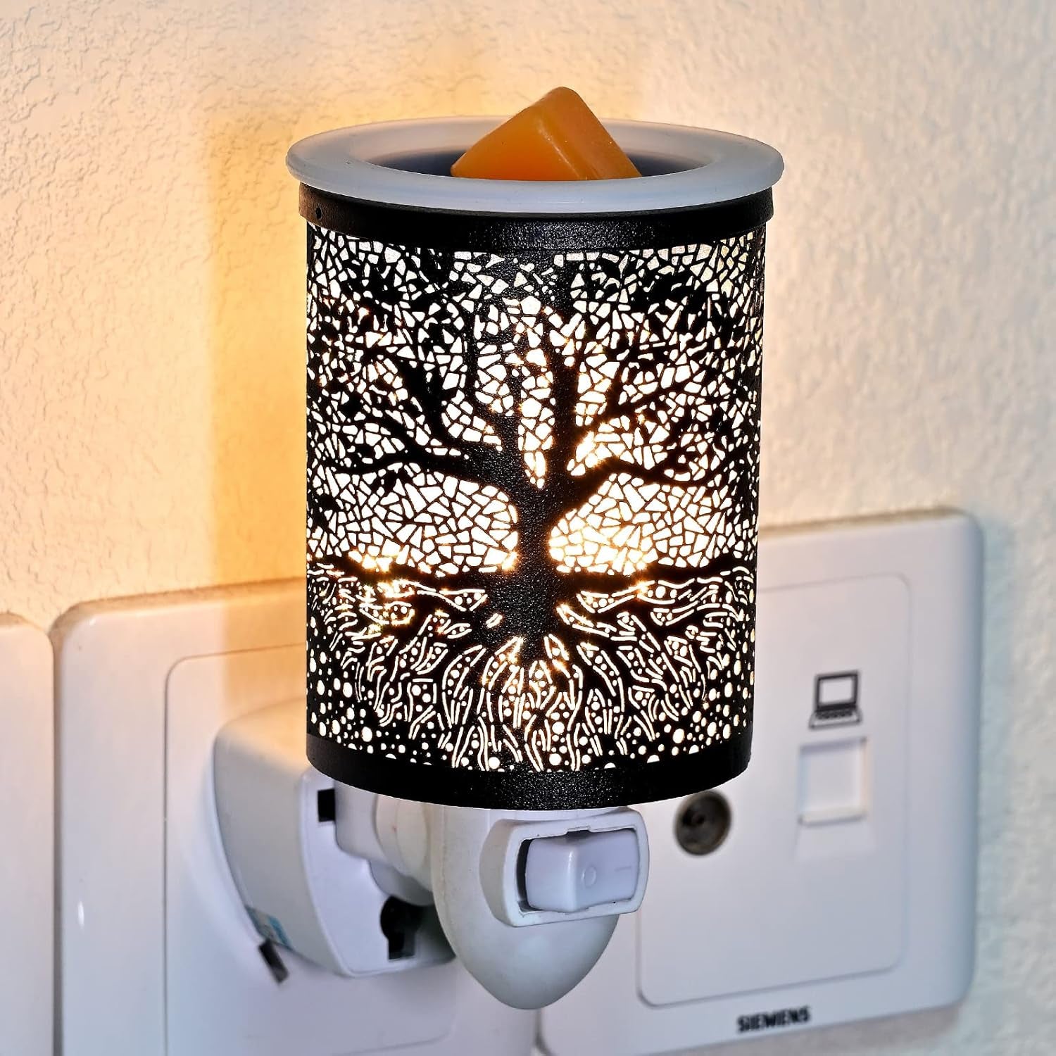 Metal Plug-In Wax Warmer with 1 Pics Silicone Liner, Electric Wax Burner Melter Fragrance Warmer Night Lamp,For Home Bedroom Kitchen Garage Gifts Décor Aromatherapy Spa (Banyan)